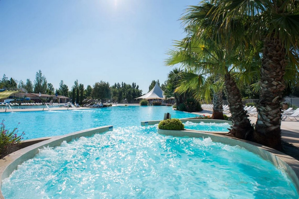 Camping 4* La Carabasse - 8 Personnes - Vias Plage – Hérault - OCCITANIE